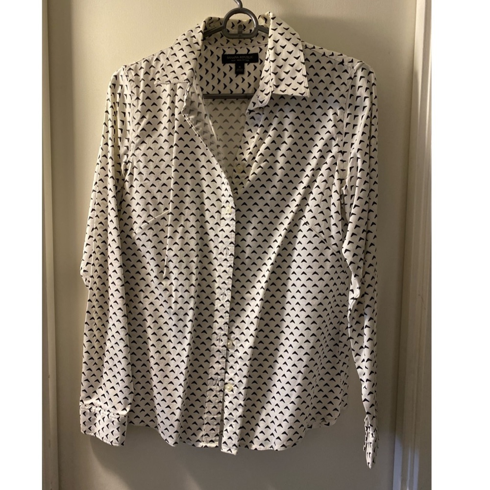 Banana Republic Tailored Non-Iron Shirt - Picture 1 of 4